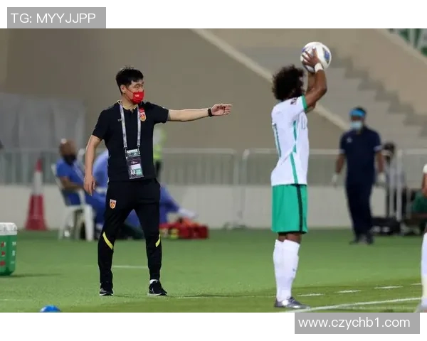 中国足球裁判首次执法世界杯预选赛创历史性突破彰显国际影响力 中国足球裁判首次执法世界杯预选赛创历史性突破彰显国际影响力