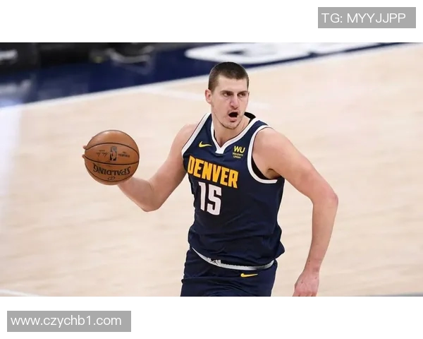 约基奇赛场举动引球迷热烈讨论社交平台掀起激烈争论风潮 约基奇赛场举动引球迷热烈讨论社交平台掀起激烈争论风潮